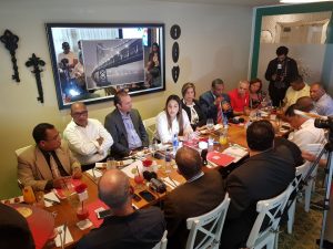 Almuerzo con los representantes de medios de comunicación de Santiago de los Caballeros.