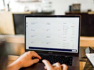 AINEP anuncia encuesta salarial del sector educativo privado